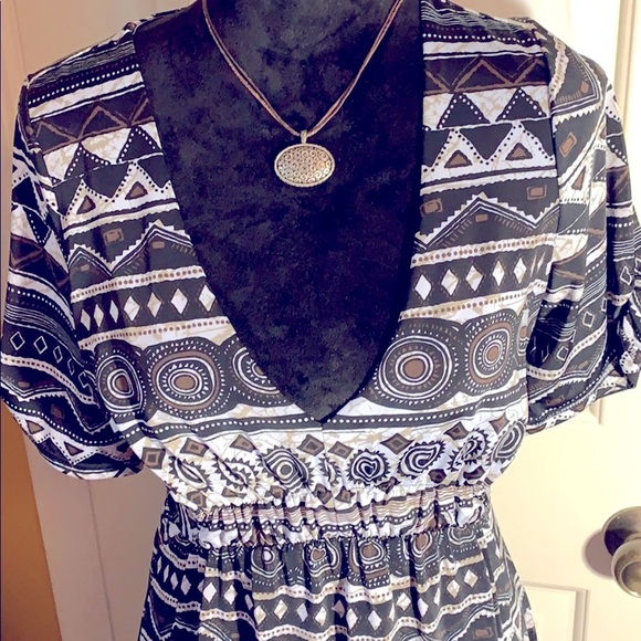 BCBG MAXAZRIA MEDIUM DRESS - Picture 2 of 8